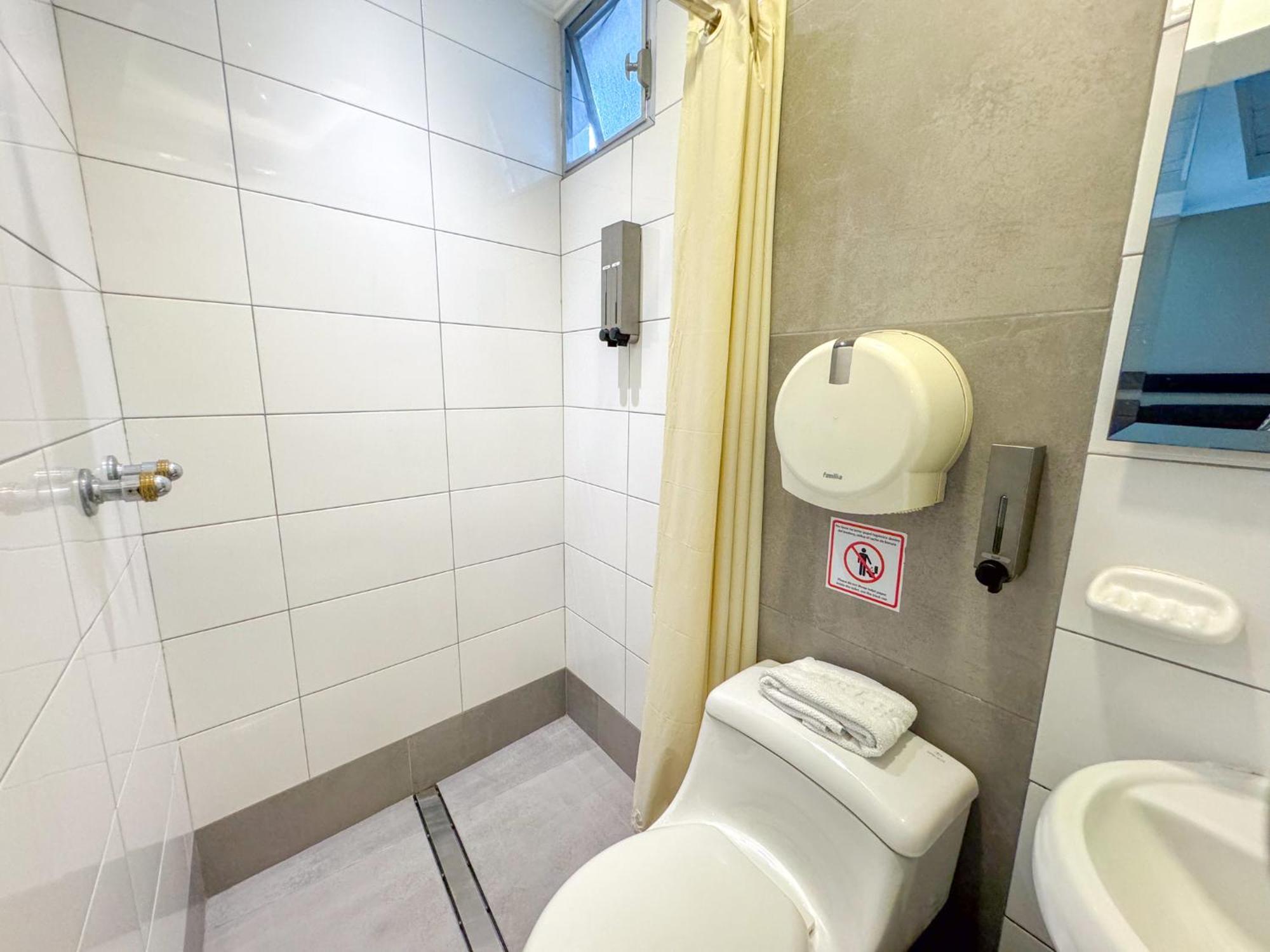 Gh Alexander Hotel Guayaquil Luaran gambar